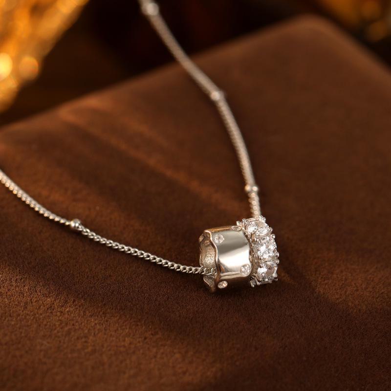 Banyan Tree S925 Silver Double Circle Diamond Necklace - Women's Luxury Clavicle Chain.