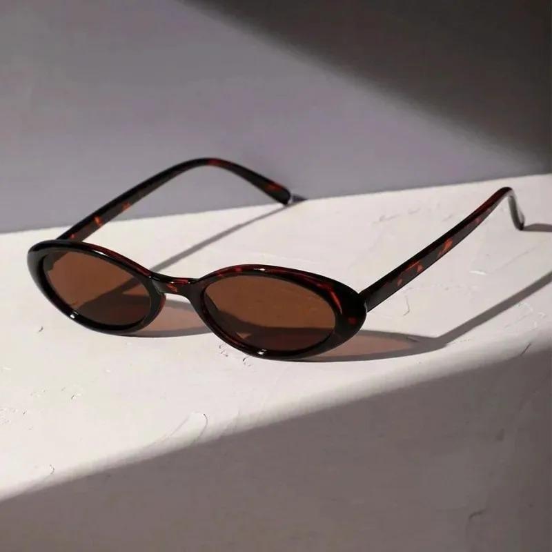 Vintage Oval Sunglasses Men Luxury Brand Designer Small Oval Male Female Sun Glasses Retro Fashionable Women Eyewear