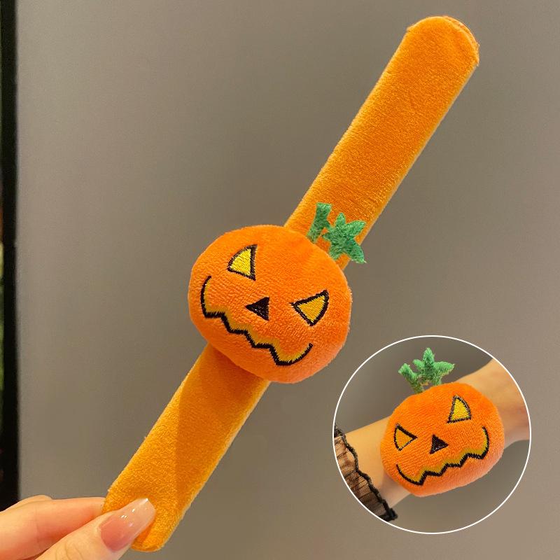 Zabawna Halloweenowa Bransoletka Snap - Wzór Pająka i Dyni