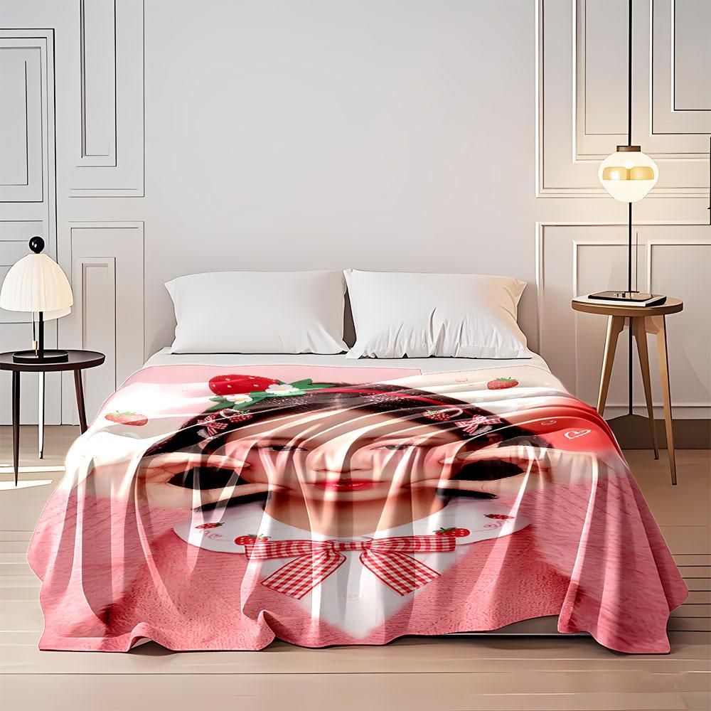 Strawberry Sweet Style Blanket for All Seasons Blanket Lunch Break Throw Gift