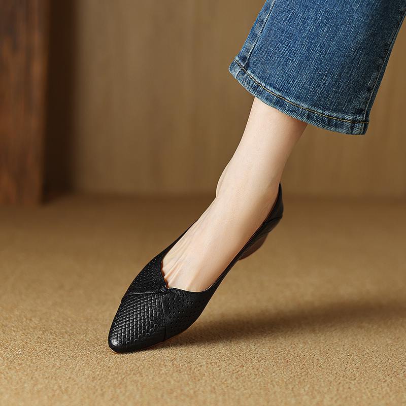 Krazing Pot Schafsleder Frühling Sommer Größe 41 Dicke Niedrige Absätze Damen Spitz Zehenbereich Hohle Dekoration Atmungsaktiv Slipper Pumps