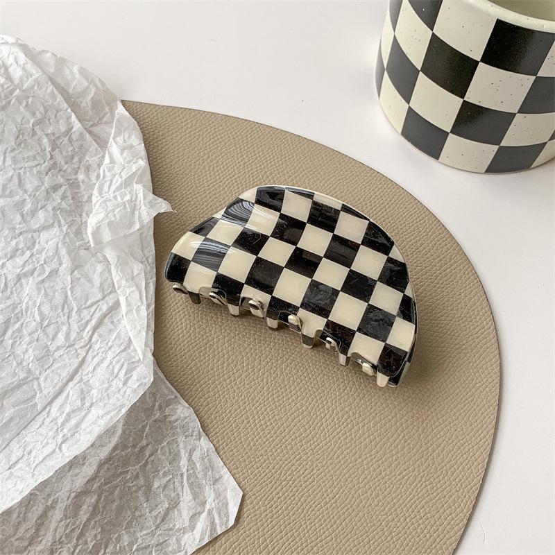 Black & White Checkerboard Shark Hair Clip - Elegant Summer Accessory