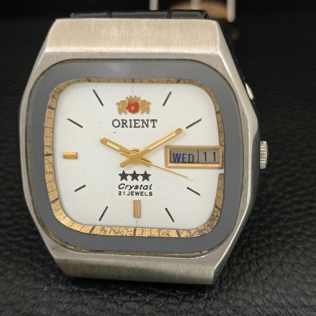 JAPAN VINTAGE ORIENT CRYSTAL AUTOMATIC 46941 MENS WHITE DIAL WATCH a704868-1