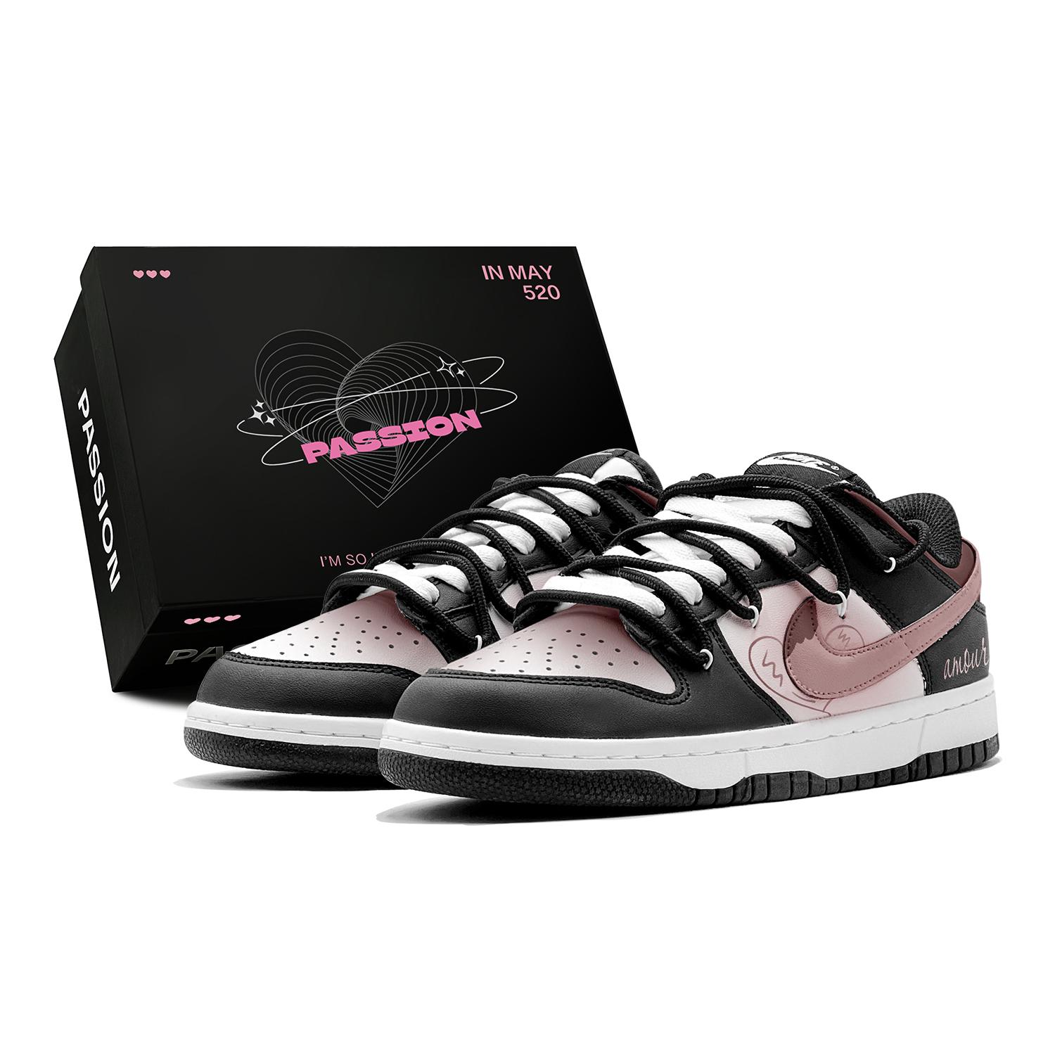 

Nike Dunk Black Sugar Heart Low top Skateboard Shoes Women s Black CW1590-100(TeamS2-S-BOX) 38.5