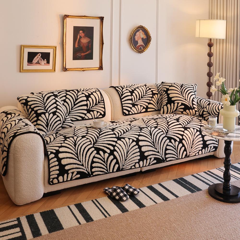 Leaf Retro Plush Sofa Cushion New Light Luxury High-End Seat Cushion Autumn And Winter Non-Slip Sofa Cover Cloth Towel