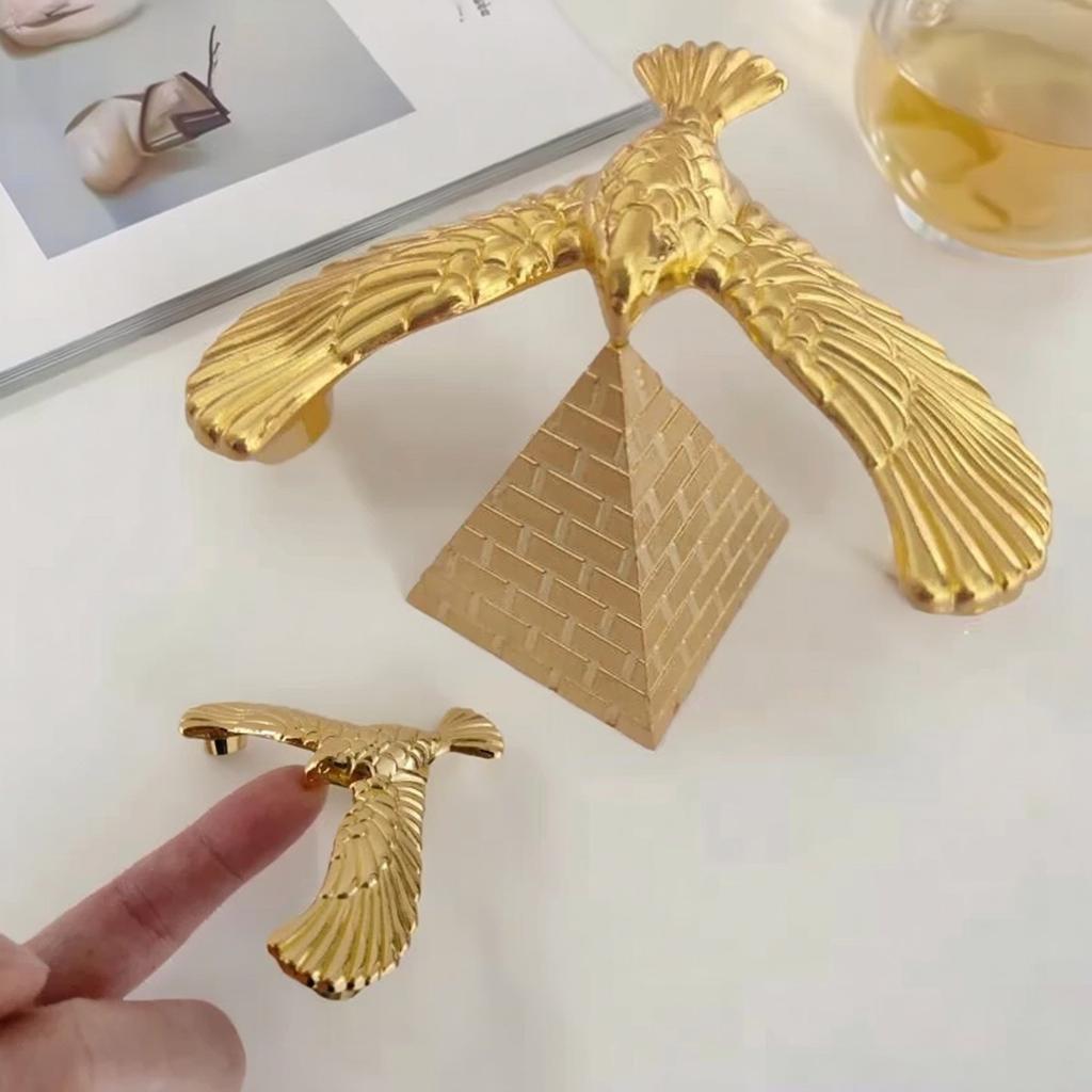 Metal Balance Eagle Gravity Toy with Pyramid Base Physics Science Desktop Decor Fidget Gift for Kids & Adults Fun Play Set