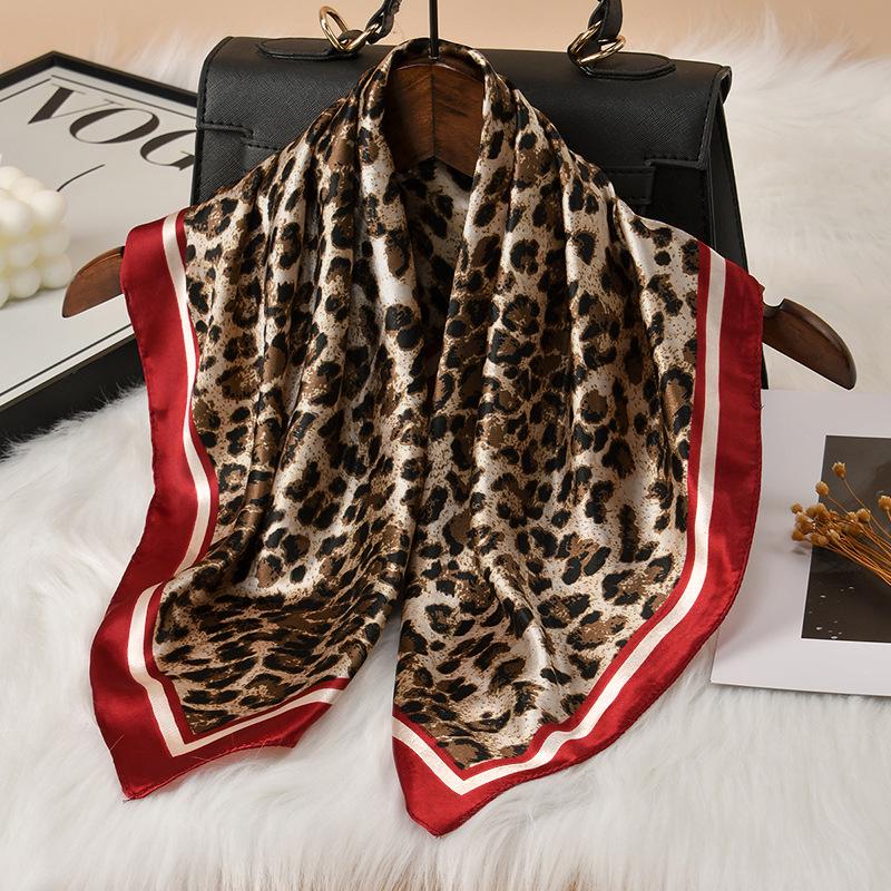 

Versatile Spring Silk Leopard Print Satin Scarf - 60cm Fashionable Neck & Head Accessory 60*60 cm вино красного