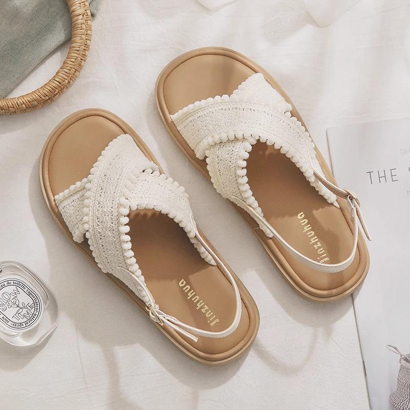 Flat bottom versatile, beautiful, not tired feet with skirts, small sandals, women's summer wear new models