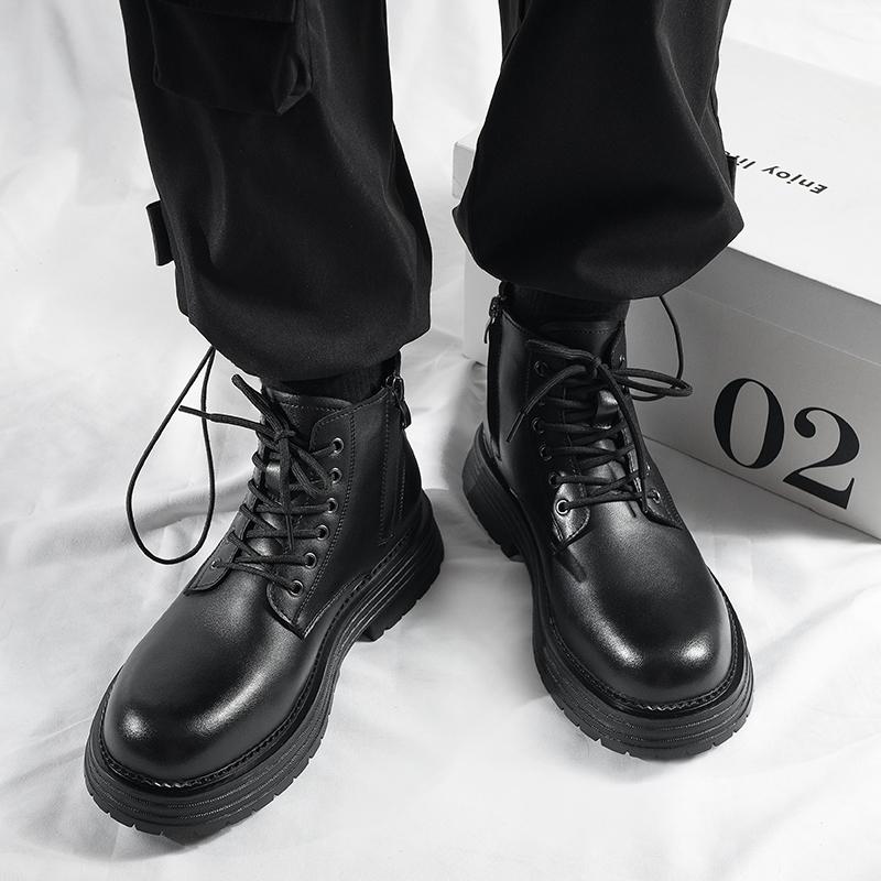 Black thick soled men's boots Fashionable and trendy men's style Outdoor street motorcycle Daily office party adult shoes hot