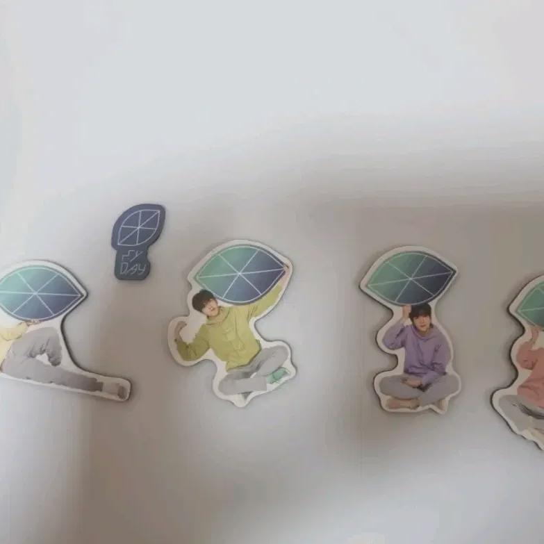 

Day6 Desik My Day стал официальным первым магнитом для товаров