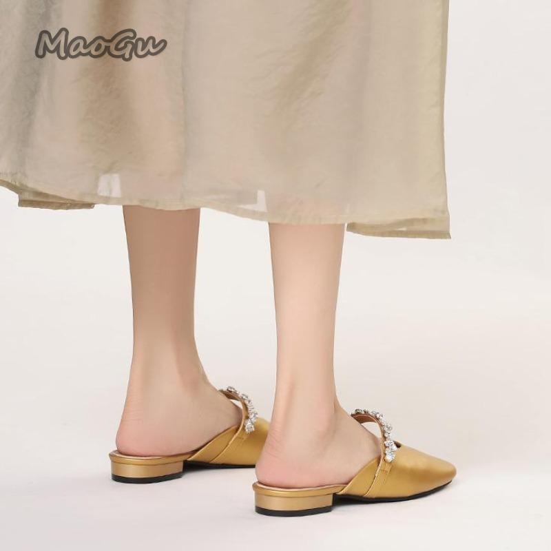 Fashion French Rhinestone Cover Toe Slippers for Women Slip On Women's Footwear Fashion Low Heel Pumps Soft Leather Comfortable Mules