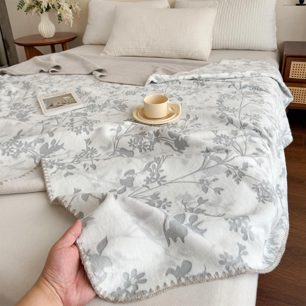 2026 new colored carved velvet graphene composite blanket blanket blanket