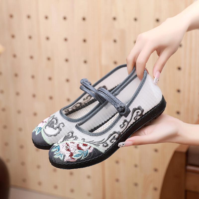 2025 Spring Women's Anti-Slip Mesh Shoes - Soft Sole Casual for Moms & Grandmas