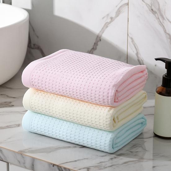 Bath Towel, Soft Cotton Multi-purpose Design, Double-Layer Jacquard Bath Towel, Ultra Absorbent Lightweight Beach Shawl for Bathroom Swimming Pool