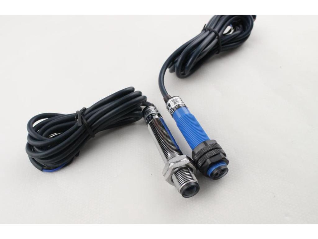 Infrared Photoelectric Sensor E3F1-DS10C4B2P1P2, Human Detection, DC Three-Wire NPN, Diffuse Reflection