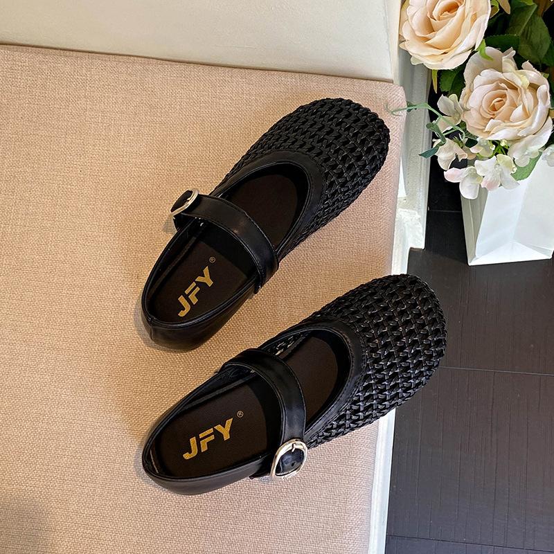 Retro Hollow Woven Mary Jane Shoes Women's 2025 Spring New Versatile One-word Buckle Single Shoes Flat Hole Single Shoes