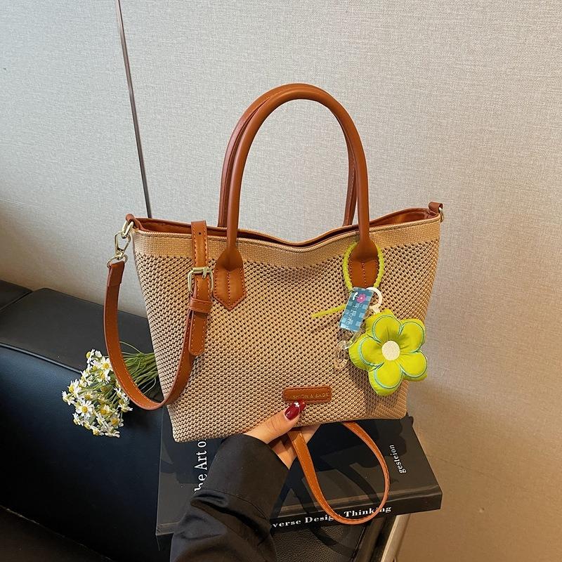 Student Large-capacity Tote Bag Women's New Simple and Versatile Shoulder Bag Fashionable Commuter Armpit Bag