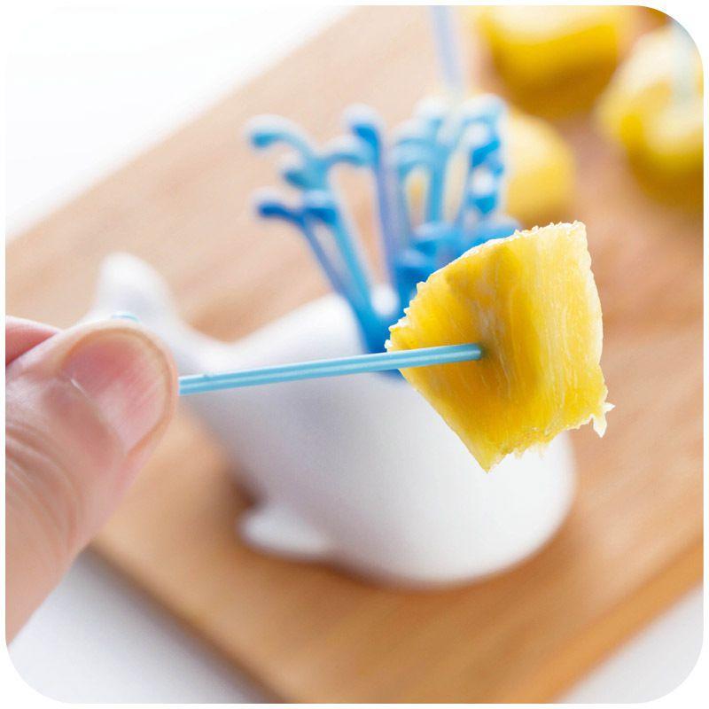 Premium Quality Whale Holder With 16 Decorative Forks For Fruits And Vegetables