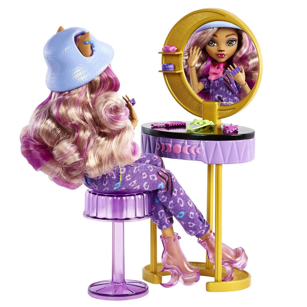 ter High Doll and Clawdeen Wolf Studio with Fashion Pieces for Outfits Playset, Boo-Tique Accessories, 20+ Mix-And-Match