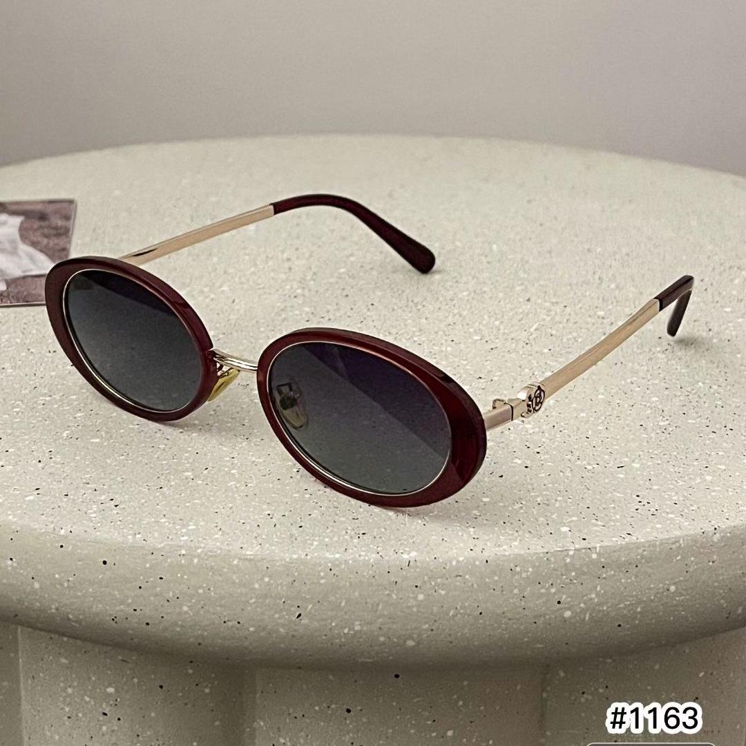 

Винтажные овальные солнцезащитные очки с УФ-защитой для женщин - Европейский и американский стиль 2026