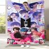 Modische B-BTS Kpop Flanelldecke, Ultraweiche Warme Plüschdecke für Zuhause Schlafzimmer Bett Sofa Abdeckung Büro Camping Picknick Geschenk
