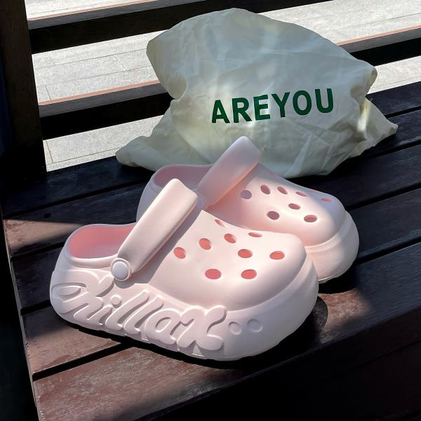 Fashion Flat Shoes Female House Slippers Platform Luxury Slides Slipers Women Designer 2025 Summer Female Shoes Slippers Women Summer Pl