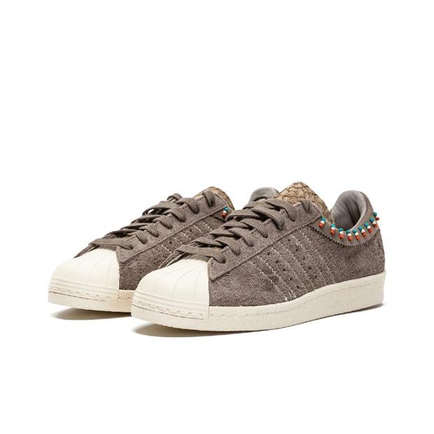 Invincible x adidas Superstar 90v Trampki Unisex Brązowy Biały B34290