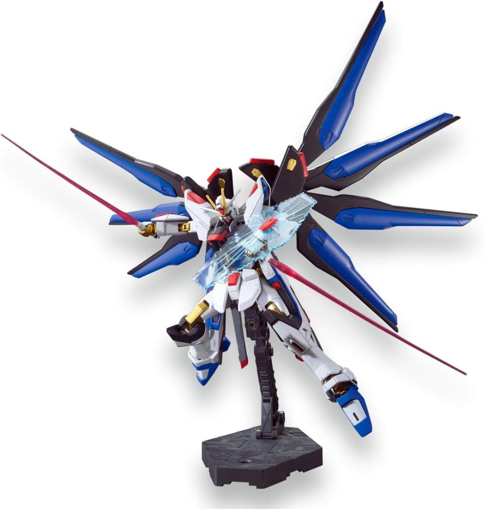 HGCE Strike Freedom SEED DESTINY Maßstab Plastikmodellbausatz [HG] ZGMF-X20A 1/144 vorgemalt