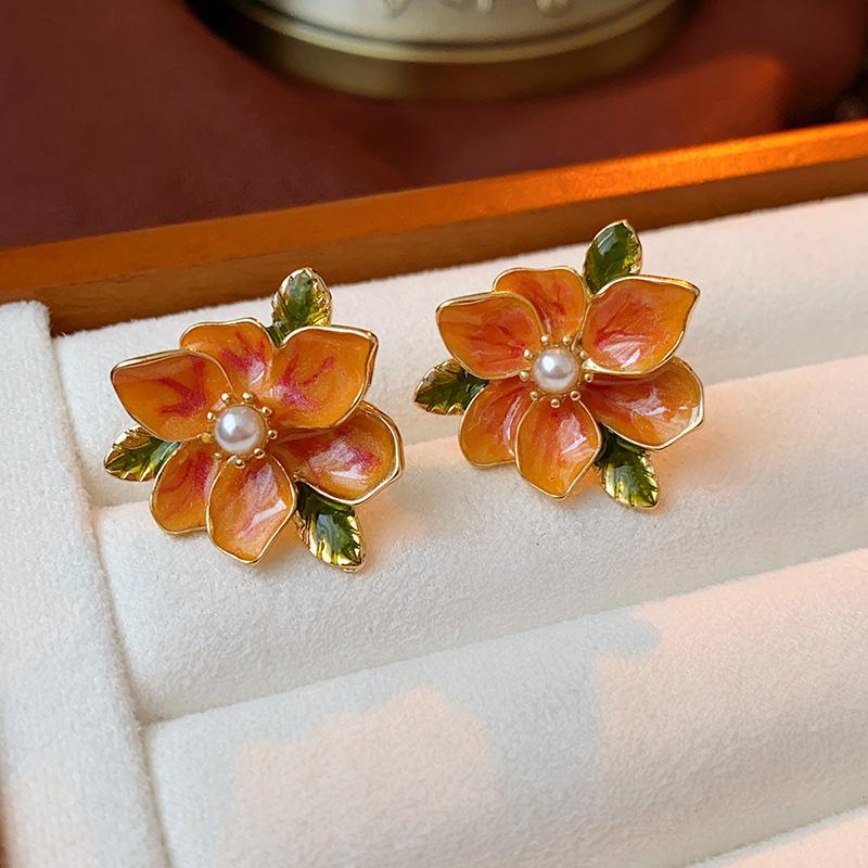 Medieval vintage earrings, court style niche high-end stud earrings Internet celebrity retro earrings jewelry women