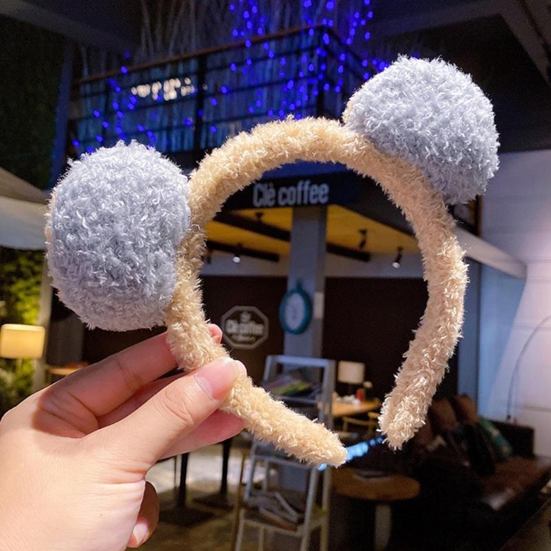 Niedlicher Plüsch Pompon Form Haarreif Damen Make-up Stirnband für Kinder Festival Party Auftritt Haarschmuck