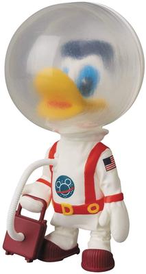 UDF Ultra Detail Figure 487 Disney Series 8 Astronaut Donald Duck Vintage Toy Approximately 75mm Fully Assembled Figure No. Version, Tall, Painted,