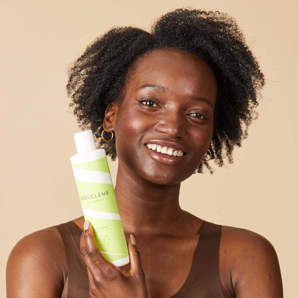 Bouclème Hydratisierendes Curl Cleanser für trockene und widerspenstige Locken - 300ml