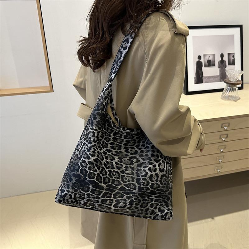 Large Leopard Contemporary Print Tote Bag For Women With Unique Shape And Spacious Design