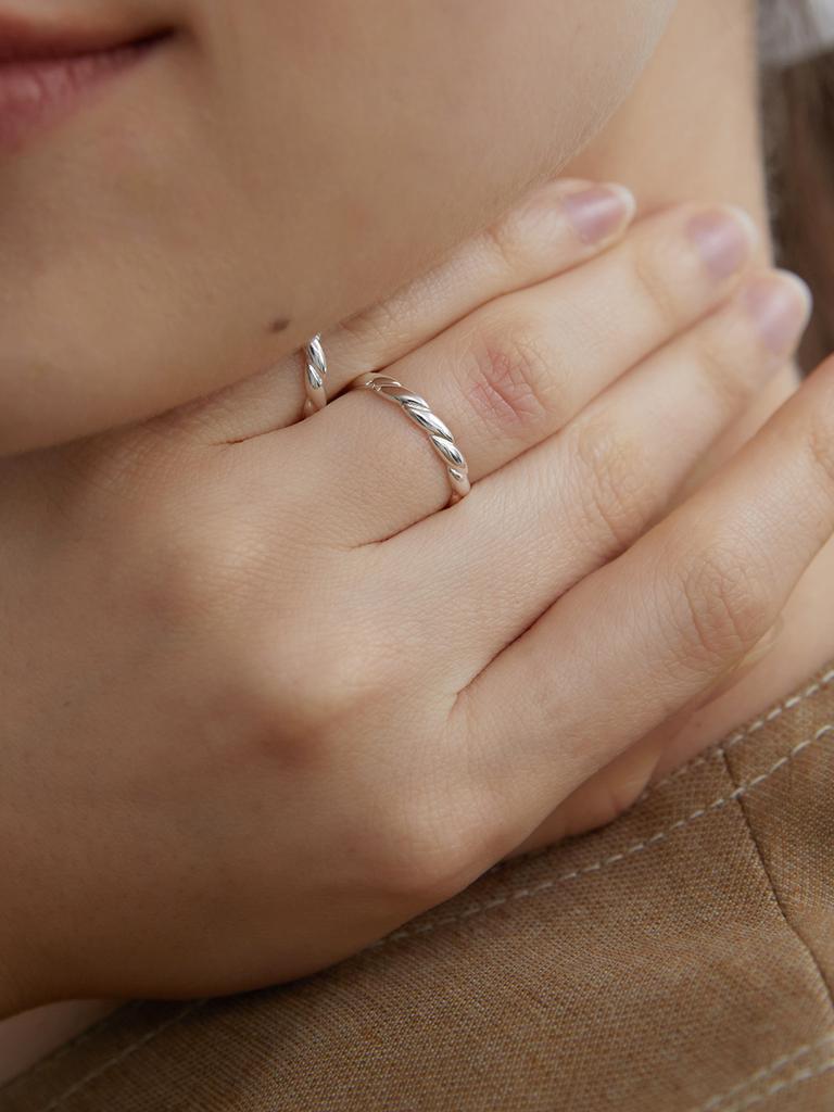 Getmebling Twisted Ring