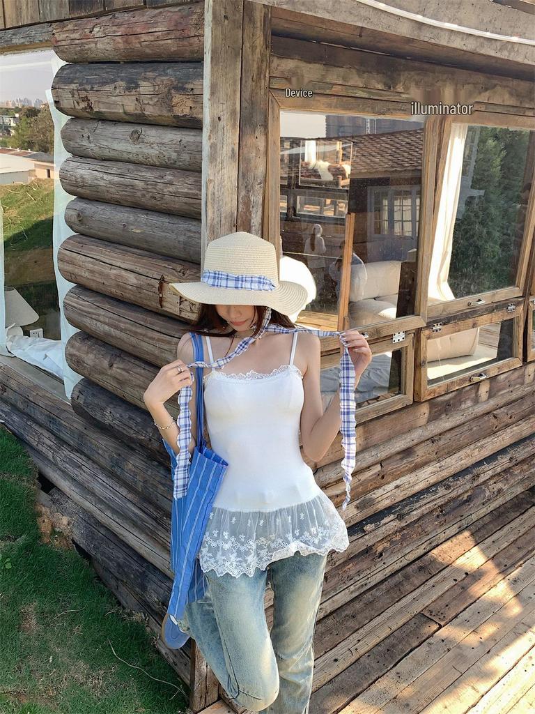 2026 Frühling/Sommer Koreanischer Stil Schlankes Spitzen-Patchwork-Camisole-Tanktop