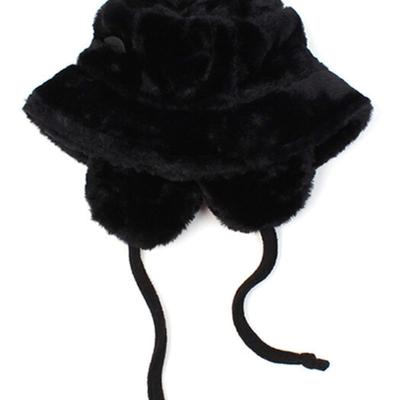 Chapeau Bob à Oreillettes en Fourrure Noire Chimie Universelle