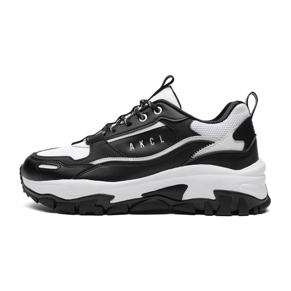 Akiii Classic Urban Tracker Black & White