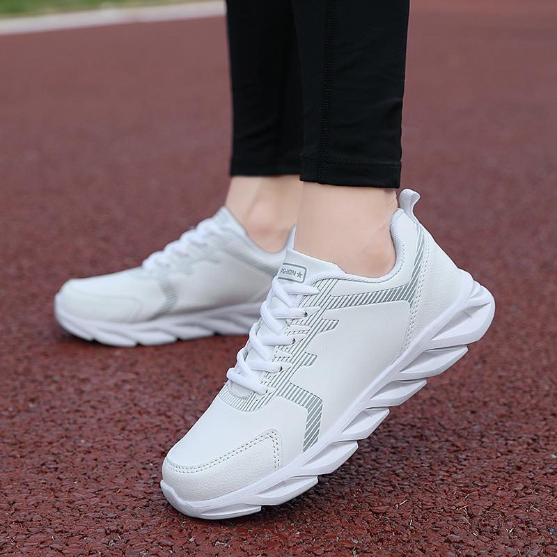 Shoes black waterproof and non-slip women's sports and leisure shoes spring and autumn mother leather women's shoes