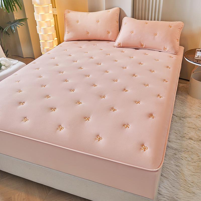 Washed Cotton Soybean Embroidered Bed Sheet, Skin-friendly Maternal and Infant-grade Bed Cover, Warm Bed Protector, Simmons Protective Cover