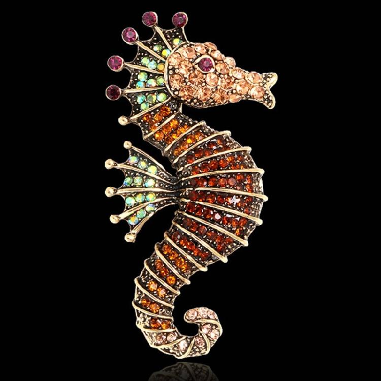 Trendy Seahorse Pin Exquisite Alloy Design Essential Fashion Accessory Elegant Seahorse Pin Decoration For Ladies
