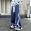 Herbst neue große Größe Guochao Drei-Streifen Stoßhose Hongkong-Stil Herren gerade geschnittene Hose Weitbeinige Hose Freizeithose