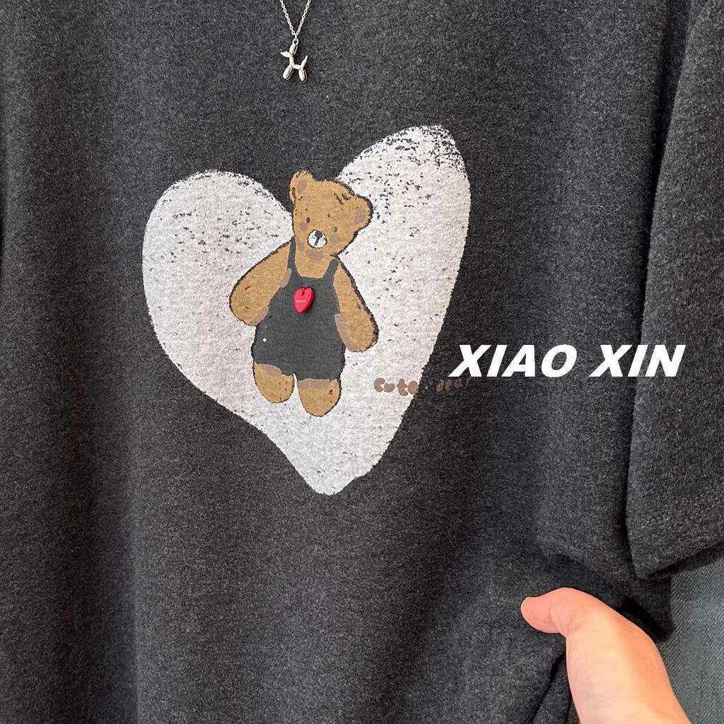 Beautiful Korean Style Plush T-Shirt with Heart and Bear Print - Women's Casual Short-Sleeved Top