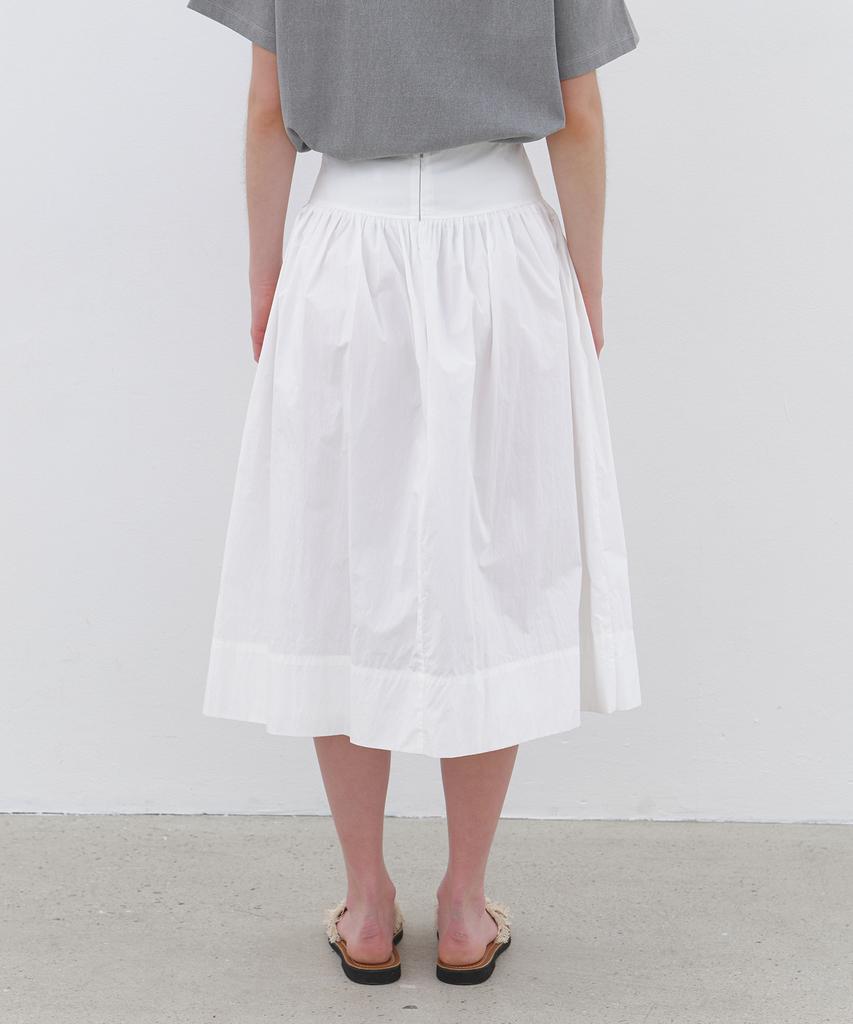 CLUNY Muse Shirring Flare Long Skirt - White