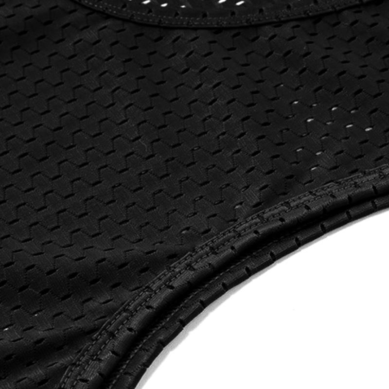 1 db-os férfi felsők, hűvös sport szinglet, gyorsan száradó ujjatlan pólók, lélegző jég selyem mellény, strand trikó, fitnesz férfi divat