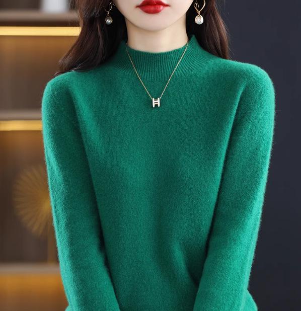 2024 Fall/Winter Women's 100% Wool Semi-High Neck Loose Knitted Sweater