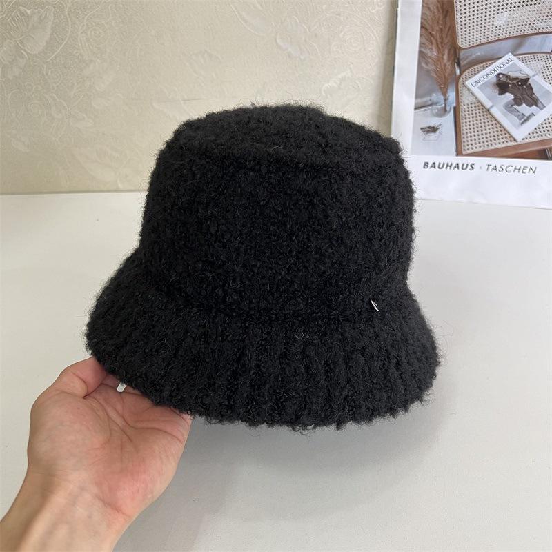 Lamb wool bucket hat women's autumn and winter new big head circumference warm plush basin hat versatile plain face small bucket hat