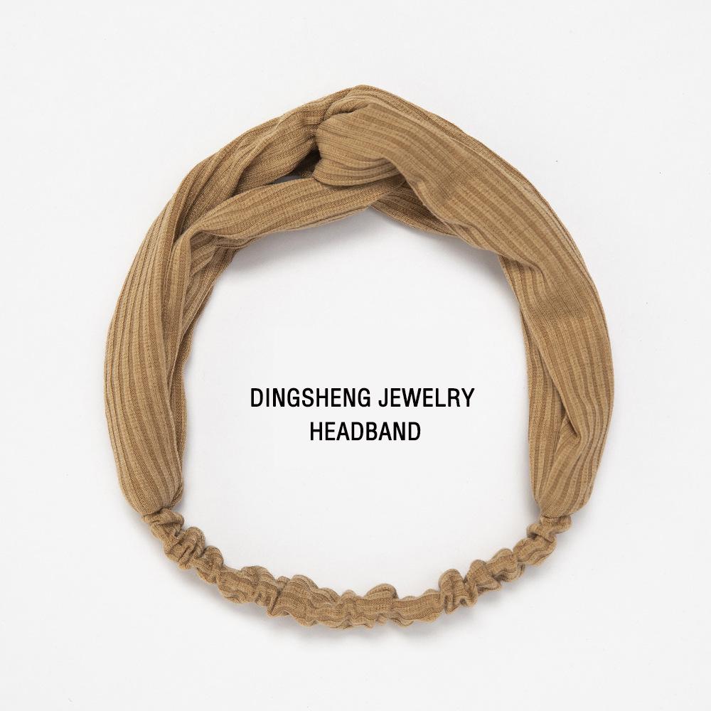 European & American Knit Crossover Headband: Pure Color Elastic Yoga Sports Hair Tie for Women