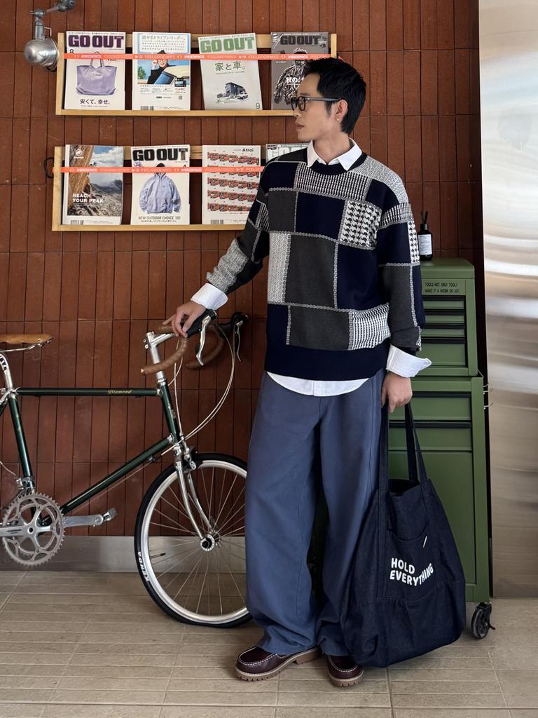 [CHANGE WELL] Men's 2025AW Fashionable Oversized Autumn/Winter Vintage-Style Patchwork Design Loose Silhouette Long-Sleeve Knit Sweater (NAVY, M)