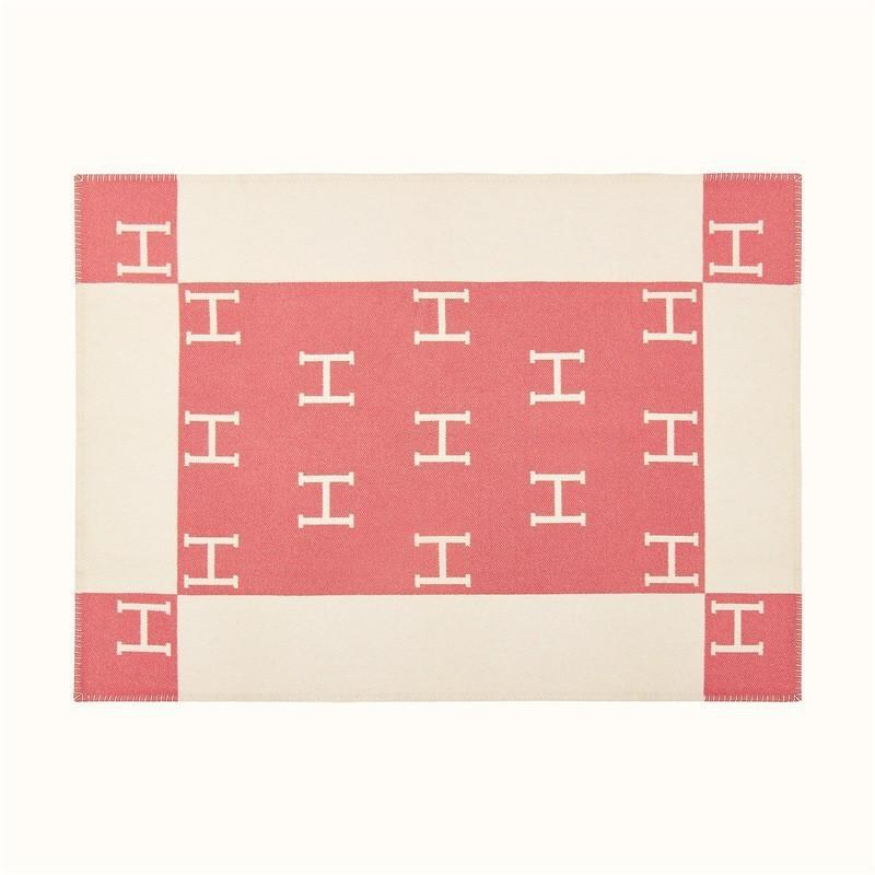 Blanket Flannel Simple With Letter Print Design Suitable For Daily Festival Gift