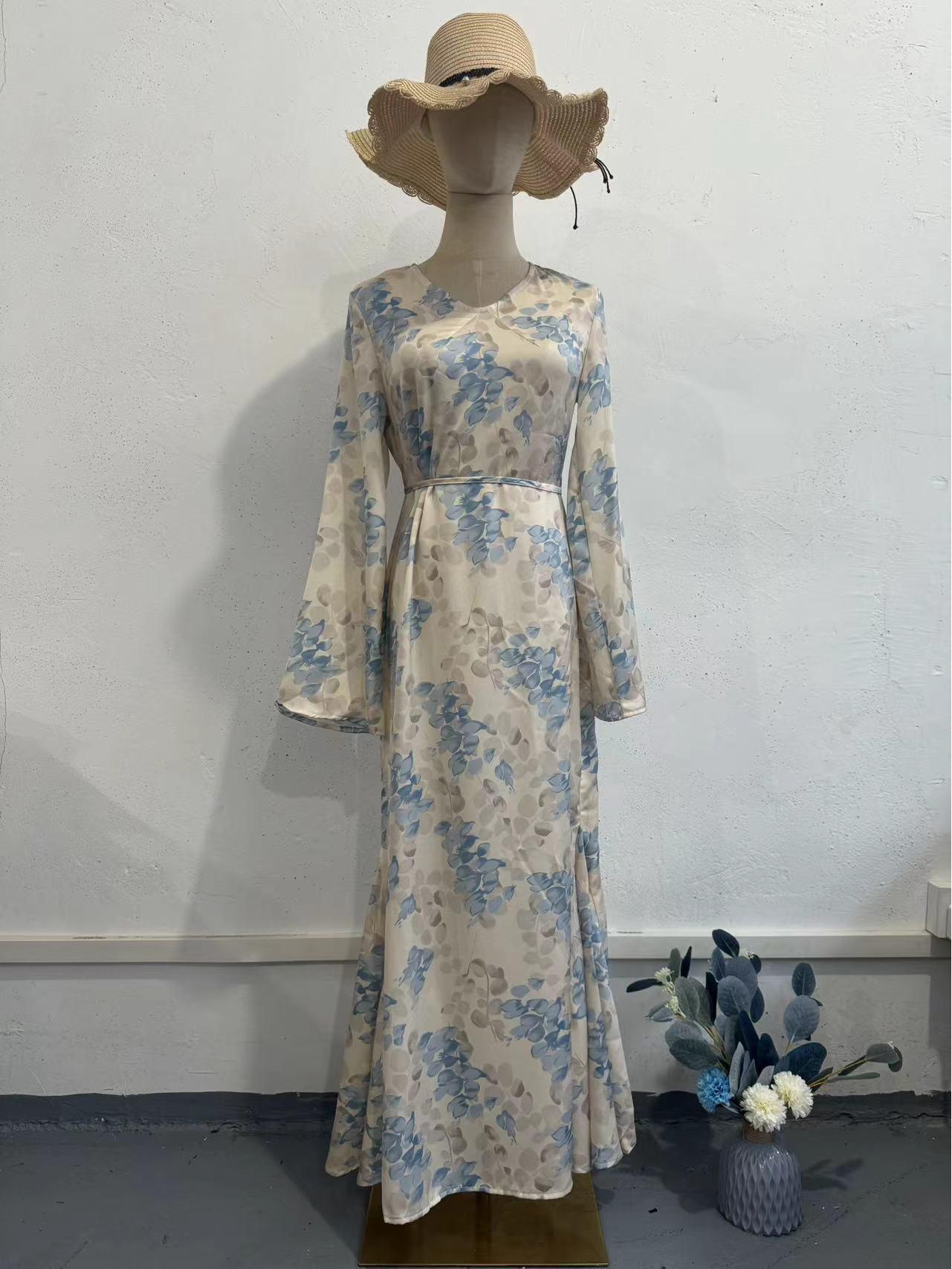 

Satin Lady 2024 European Floral Long Skirt, Gentle Style, Light Blue for Spring M светло-синий